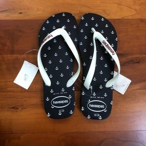 Men's navy-blue Havaianas (size 9-10)